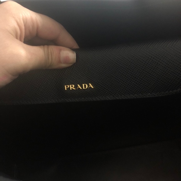 NWT NEVER USED PRADA SAFFIANO SATCHEL - Picture 5 of 8